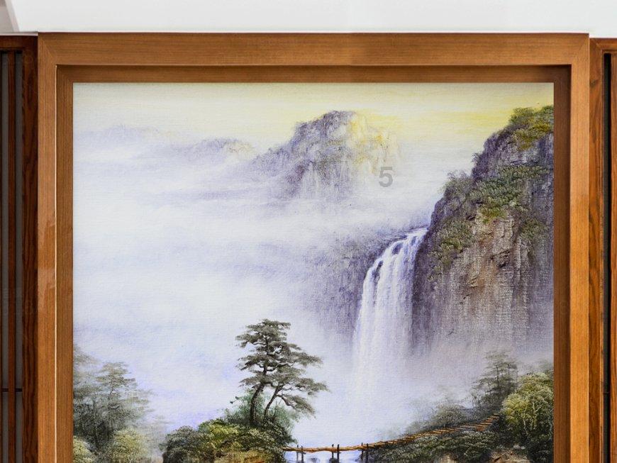 逃离古老的乡村房子